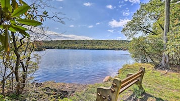 Apartment (2 Bedrooms) | Front of property