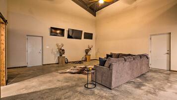 House (1 Bedroom) | Interior