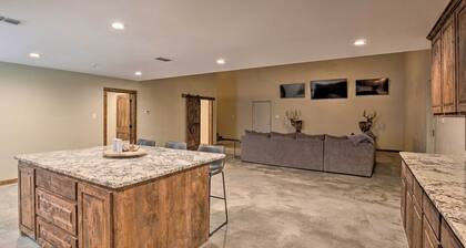 Secluded Home w/ Gas Grill, 3 Mi to Boating!