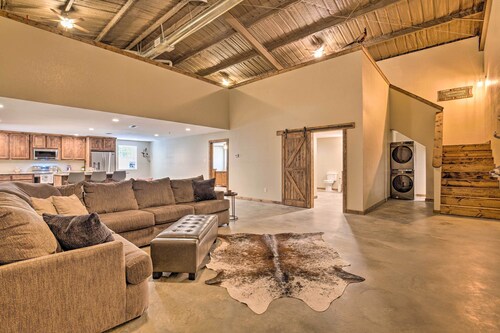 Secluded Home w/ Gas Grill, 3 Mi to Boating!