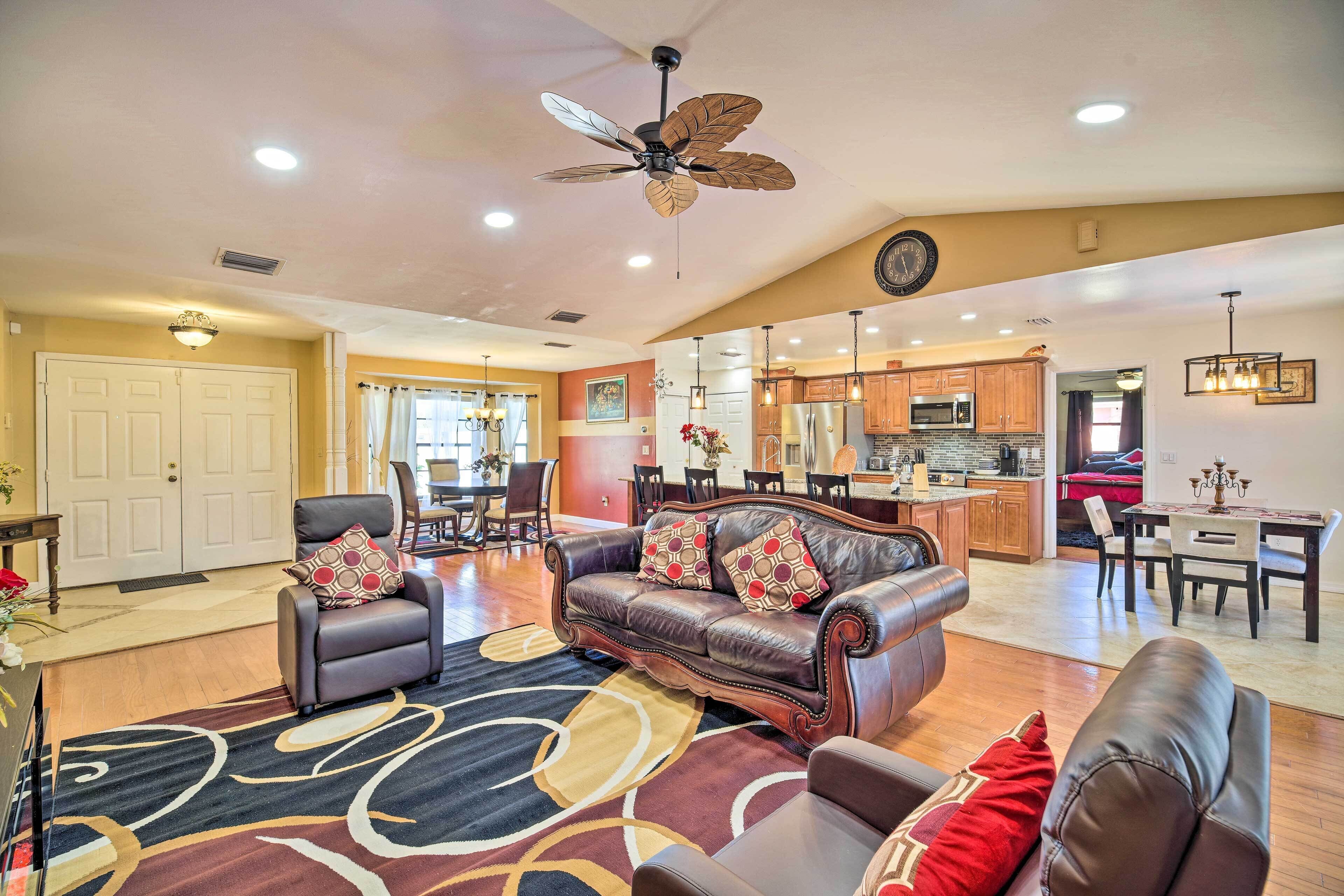 House (4 Bedrooms) | Interior