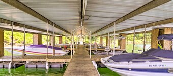 Pet-friendly Cabin With Designated Boat Slip!