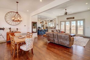 Interior - Spacious Farmhouse Near Hikes & Waterfalls (Harrison)