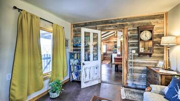 Rumah (2 Bedrooms) | Interior