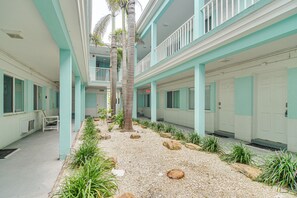 Apartment (0 Bedroom) | Interior