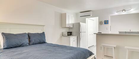 Apartment (0 Bedroom)