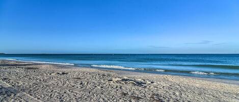 Apartment (0 Bedroom) | Interior