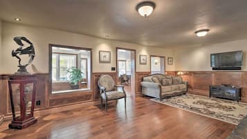 Rumah (4 Bedrooms) | Interior