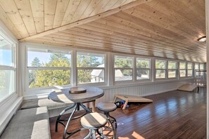 單棟房屋 (4 Bedrooms) | 內部