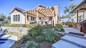 Cottage (1 Bedroom) | Interior