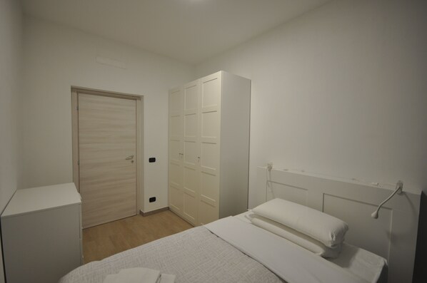 4 Schlafzimmer, Schreibtisch, Bügeleisen/Bügelbrett, kostenloses WLAN