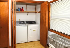 平房 (2 Bedrooms) | 住宿內部