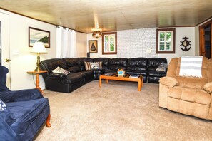 كوخ (2 Bedrooms) | المنشأة من الداخل