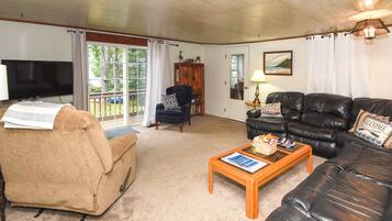 Cottage (2 Bedrooms) | Interior