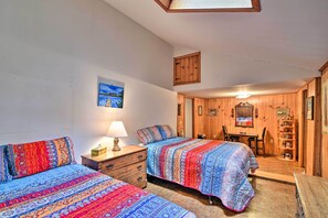 Cottage (2 Bedrooms) | Interior - Life on the Lake With Private Dock & Fire Pit! (Winthrop)
