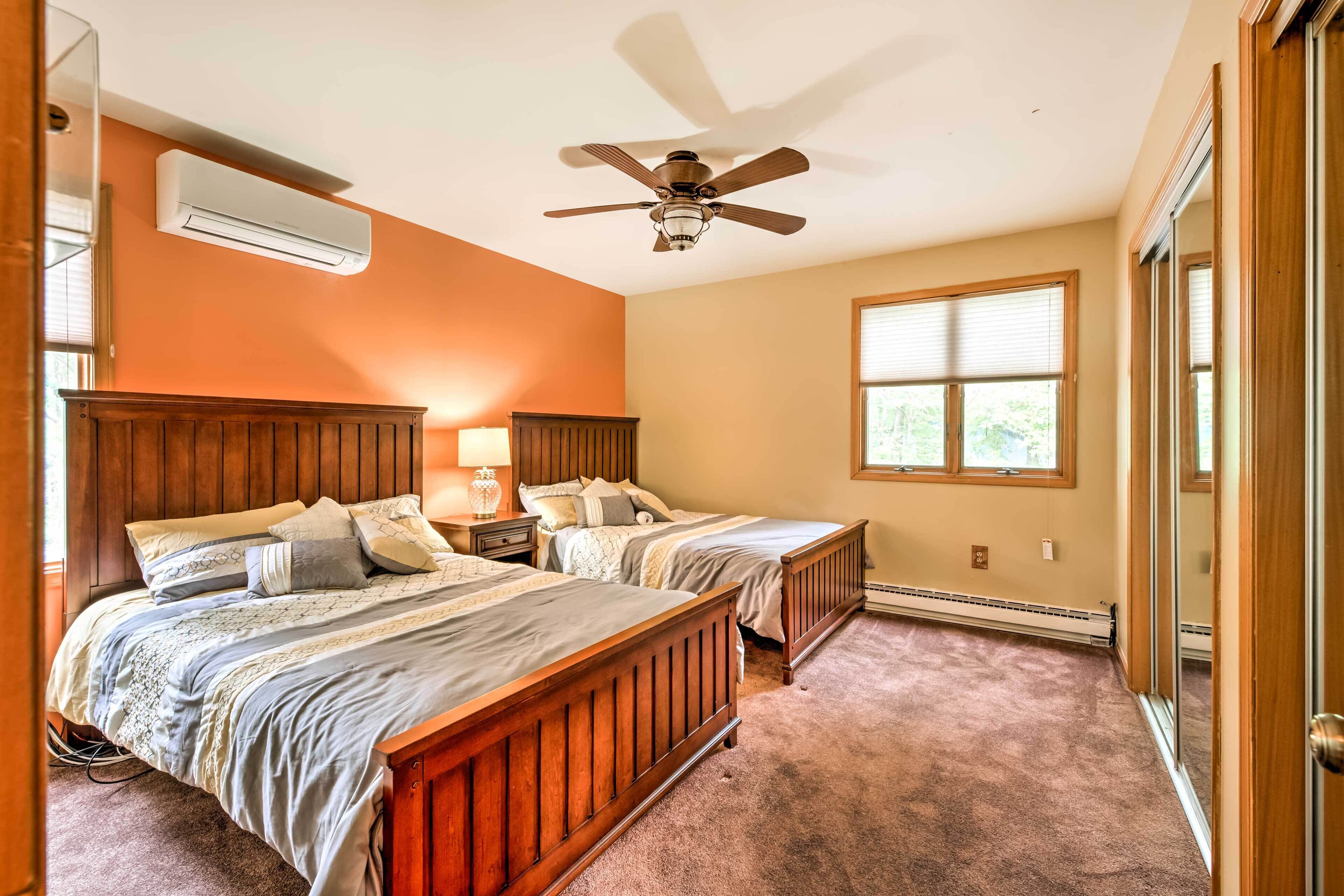 Spacious Lake Harmony Home w/ Deck + Fire Pit!