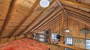 House (1 Bedroom) | Interior