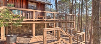Scenic Greers Ferry Cabin w/ Deck + Fire Pit!