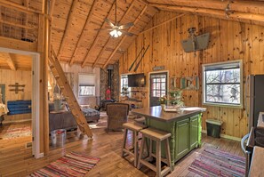 House (1 Bedroom) | Interior