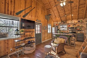 House (1 Bedroom) | Interior