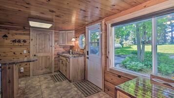 Cottage (3 Bedrooms) | Interior