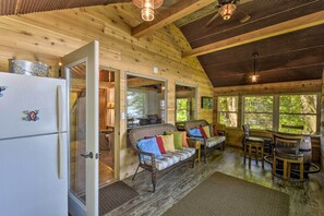 Cottage (3 Bedrooms) | Intérieur