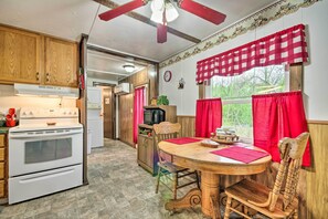 Ev (2 Bedrooms) | İç mekân