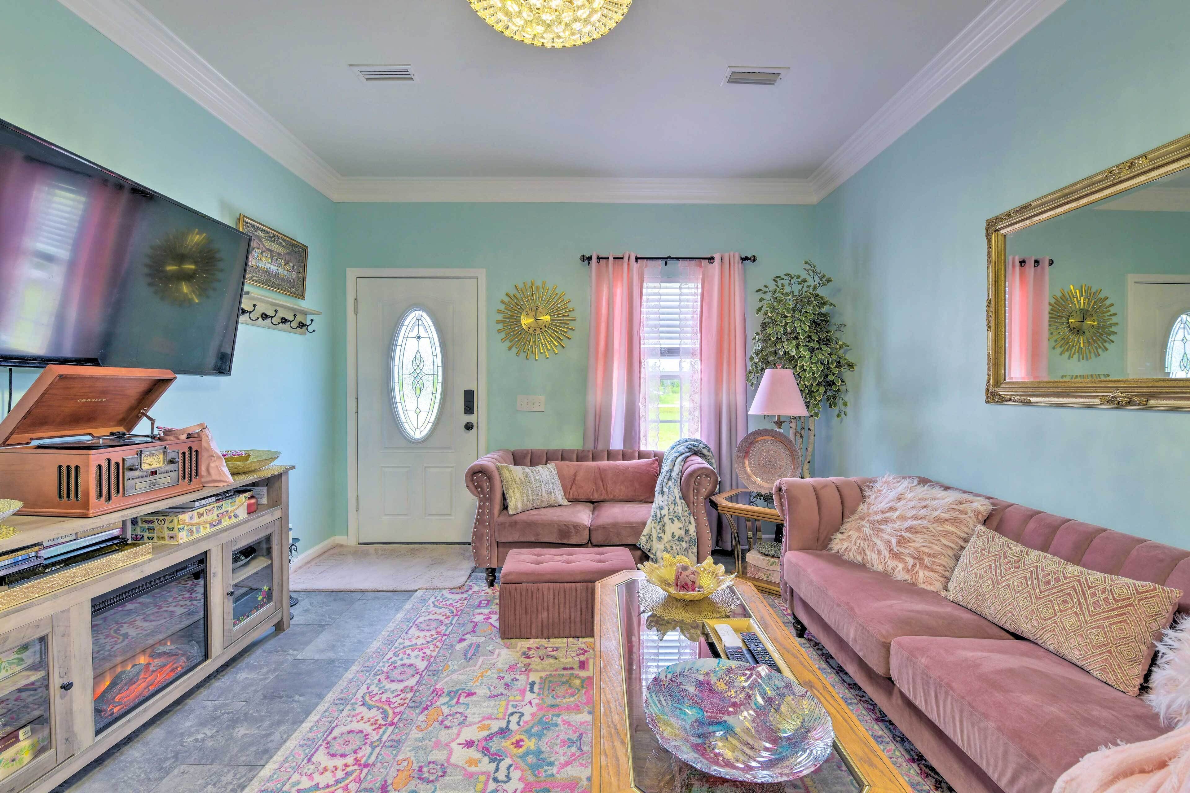 Pet-friendly Southport Retreat With Fenced Yard!