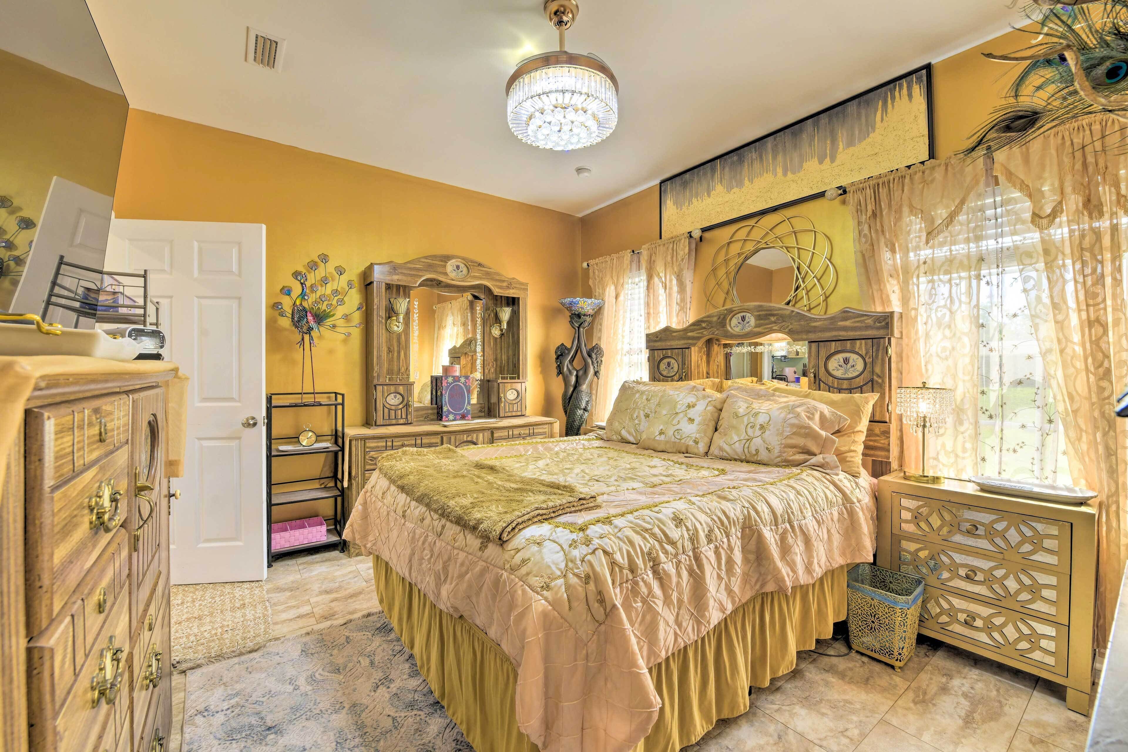 Pet-friendly Southport Retreat With Fenced Yard!