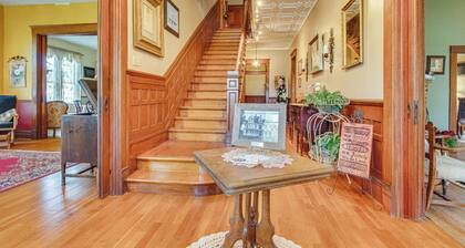 Creekfront Yellville Manor w/ Parlors & Fire Pit!