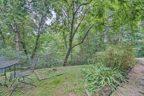 Outdoor dining - Guest-ready Vacation Rental, Mins to Dtwn! (Sevierville)