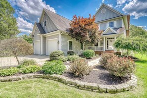 House (5 Bedrooms) | Interior