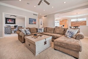 TV, fireplace, iPod dock, books
