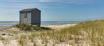 Brigantine Condo w/ Beach Access & Pool Views