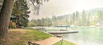 Flathead Lake Waterfront Cabin w/ Dock & Kayaks