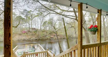 Peaceful Treetop Hideaway w/ Riverfront Views