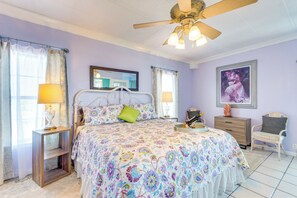 Interior - Walk to Beach: 'sayler's View' on Perdido Key! (Pensacola)