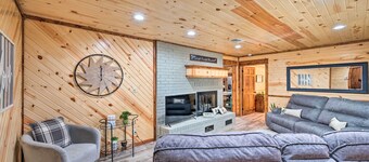 Lavish Broken Bow Home on 6 Acres w/ Hot Tub!