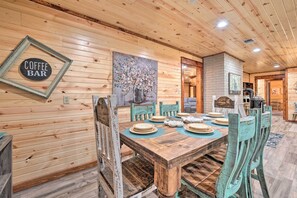 House (4 Bedrooms) | Interior - Lavish Broken Bow Home on 6 Acres w/ Hot Tub! (Broken Bow)