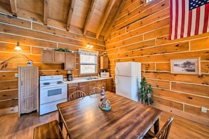 House (1 Bedroom) | Interior