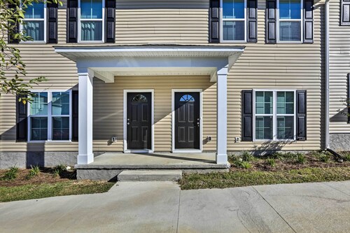 Ideally Located & Elegant Condo w/ Balcony!