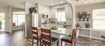 Private Pool & Patio: Pet-friendly Bakersfield Gem