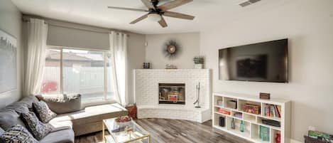 House (3 Bedrooms) | Interior