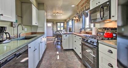 Pet-friendly Choteau Townhouse With Gas Grill!