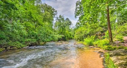 Chauga River Cabin: Renovating - Reopening mid '27