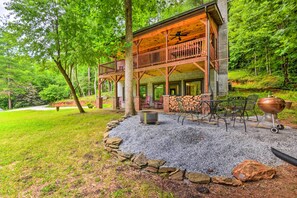 House (3 Bedrooms) | Interior - Chauga River Cabin: Pets Welcome! (Mountain Rest)