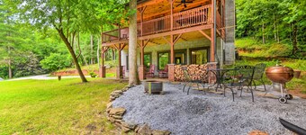 Chauga River Cabin: Pets Welcome!