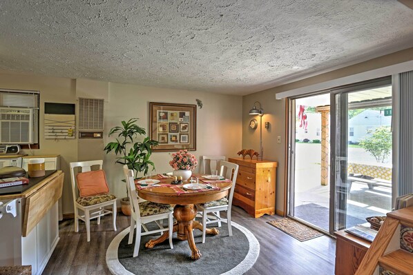 House (2 Bedrooms) | Interior - Lakeview A-frame Steps to Marina & Old Field Beach (Lakeview)