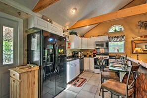 House (1 Bedroom) | Interior