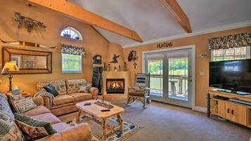 House (1 Bedroom) | Interior